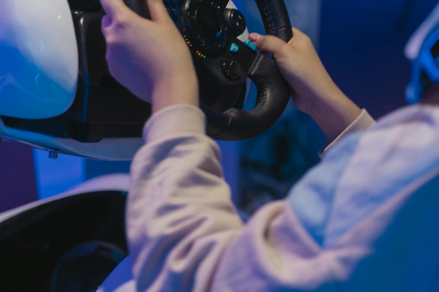 Cel mai bun volan de gaming: Ghid complet pentru a alege Cel mai bun volan de gaming care ți se potrivește