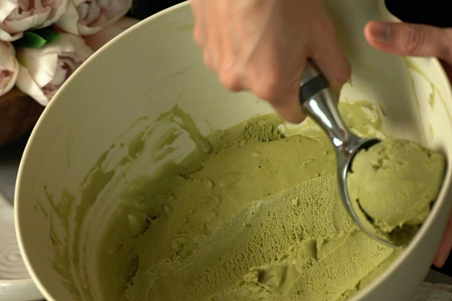 Cel mai bun aparat de făcut înghețată: Ghid complet pentru alegerea perfectă