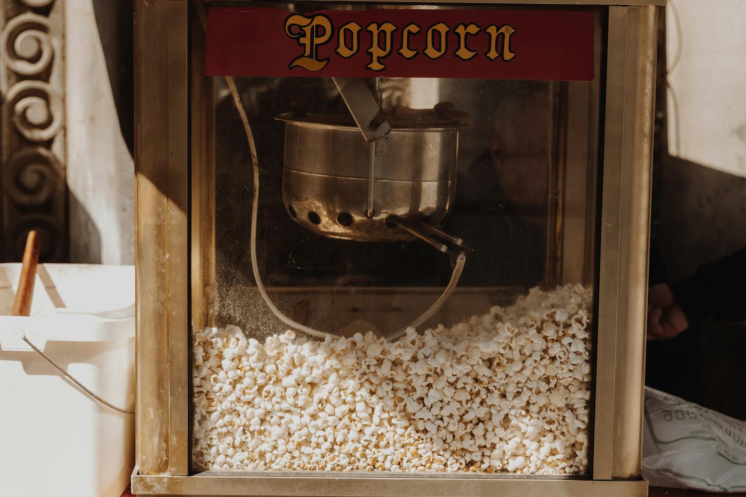 Ghid complet pentru alegerea celui mai bun aparat de facut popcorn în 2025