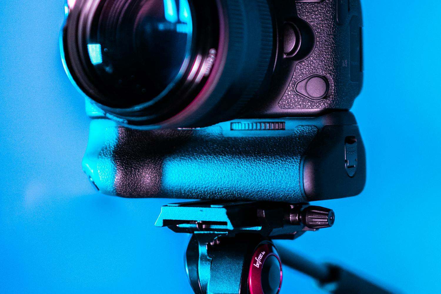 Cel mai bun aparat foto DSLR în 2026